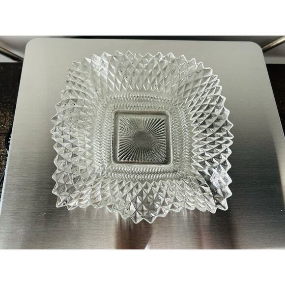 Indiana Glass Clear Depression Glass Square Ruffled Diamond Point 7" Dish Vintag - Picture 7 of 15